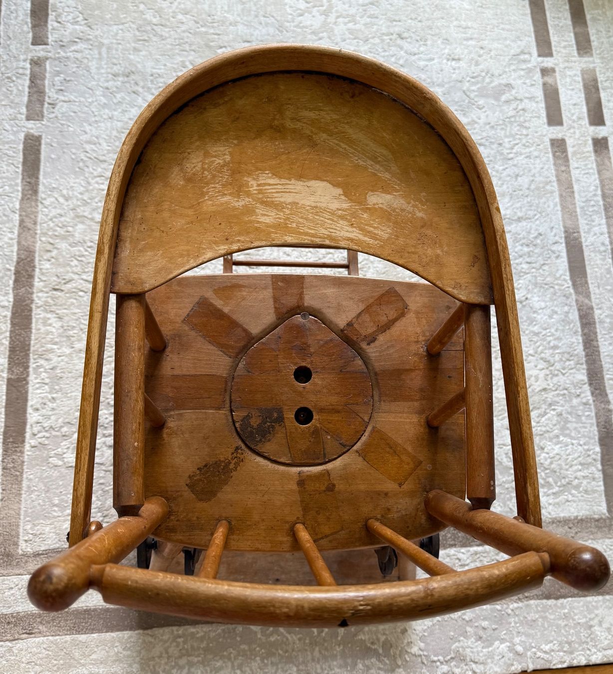 Hochstühle: Kinderhochstuhl Holz antik – Gebraucht aus Wohlen AG von homecollectivech 4