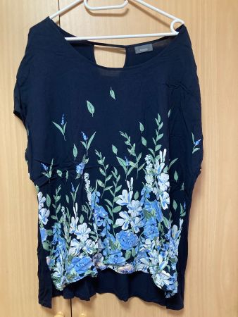 Bluse dunkelblau Blumen Gr. XXL