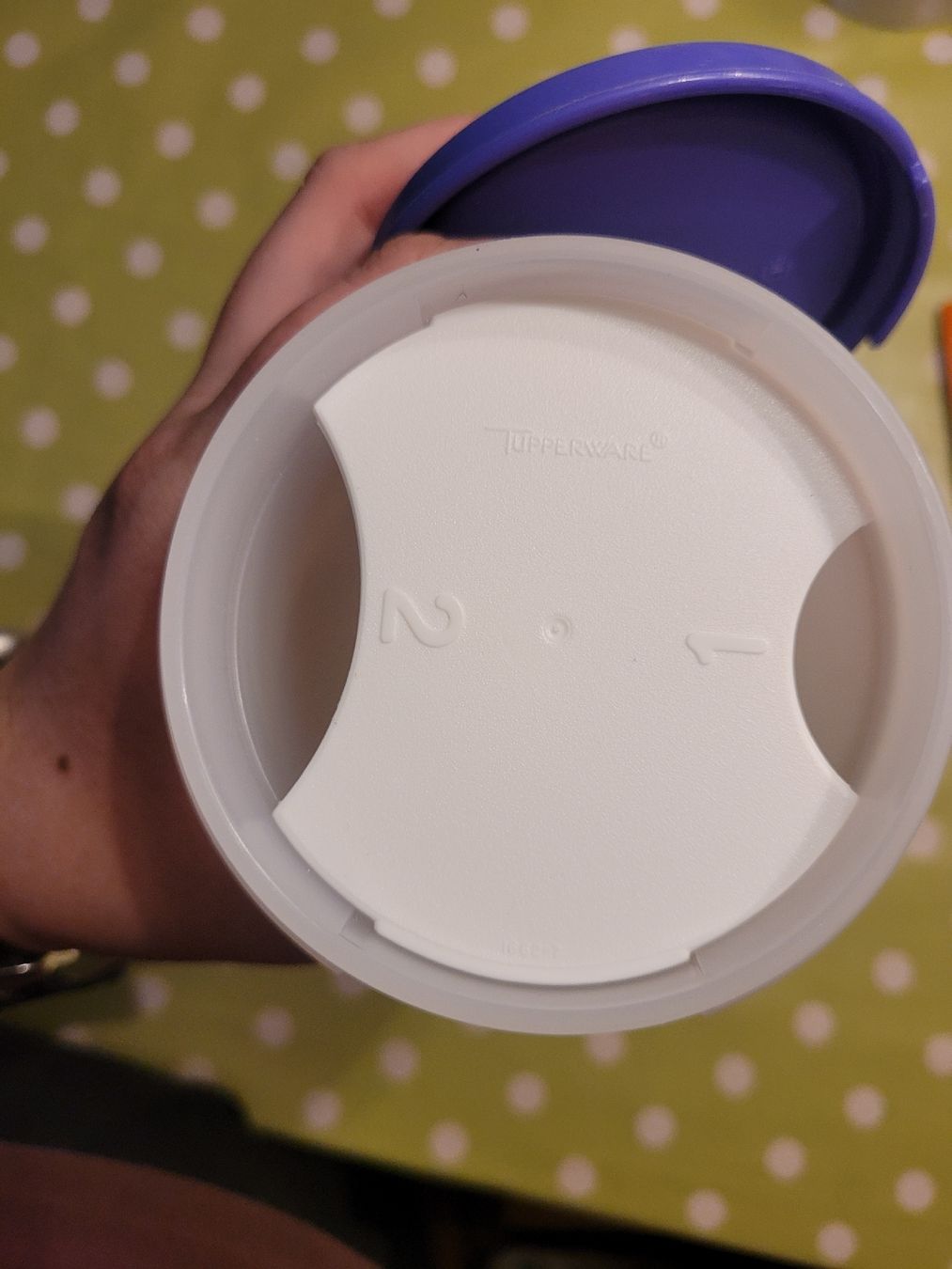 Tupperware Recipients et similaires: Tupperware Shaker lila/weiss  NEU – Neuf (Voir description) à Weingarten-Kalth par Angela0124 2