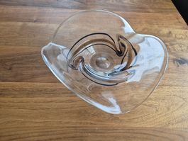 Schöne Glasschale mit modernem Design, 30cm Durchmesser