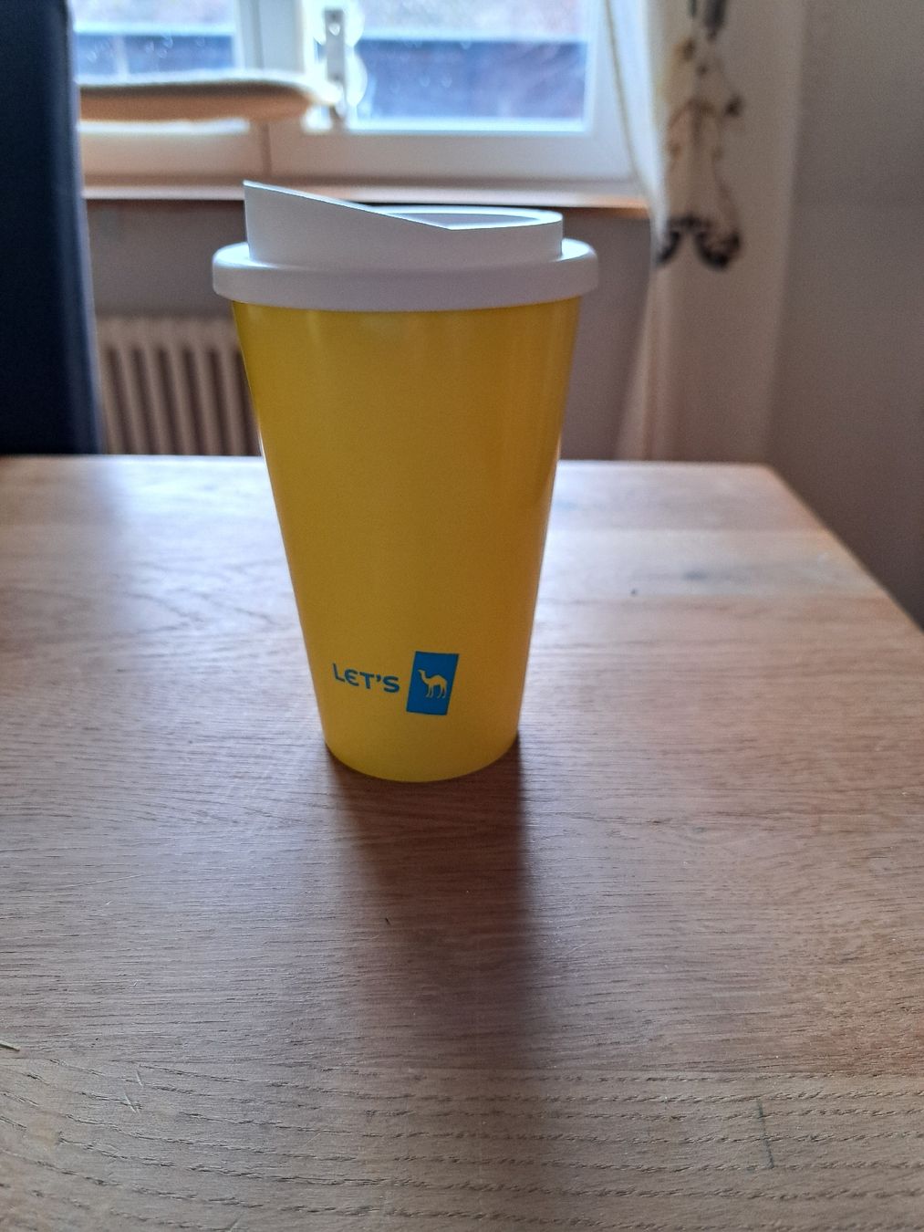 Behälter & Ähnliches: 2er Set: Gelbe Kaffeebecher Camel "Let's" – Neu und originalverpackt aus Pratteln von mab_f2fz 4
