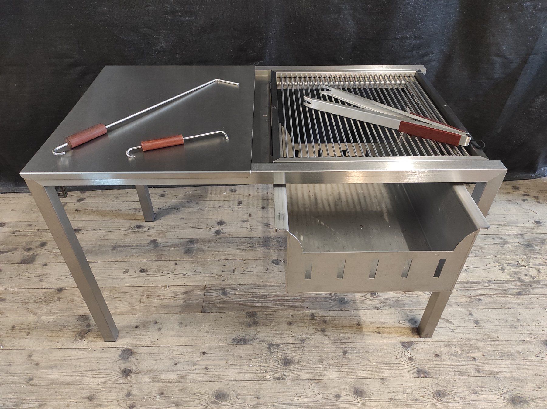Griglie: Tisch Grill Edelstahl – Nuovo e nell'imballaggio originale da St. Silvester venduto da swissboy68 2