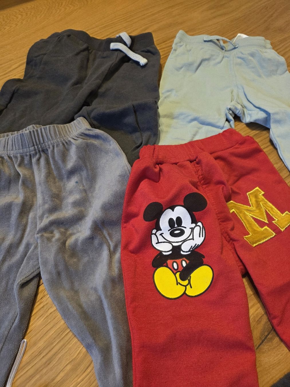 Pantaloni: Jogging-/ Fleecehose gr 86 – Usato da Eschenz venduto da Carmenr93 2