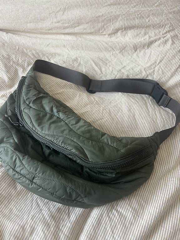 Peak Performance Borse: Helium Bag Peak Performance NP: 90.- Neuwertig! – Nuovo (secondo la descrizione) da Luzern venduto da Lina_Lu 2