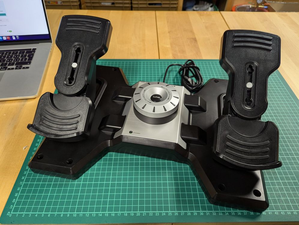 Logitech / Saitek Pro Flight Rudder Pedals (Gebraucht) in Oberglatt ZH ...