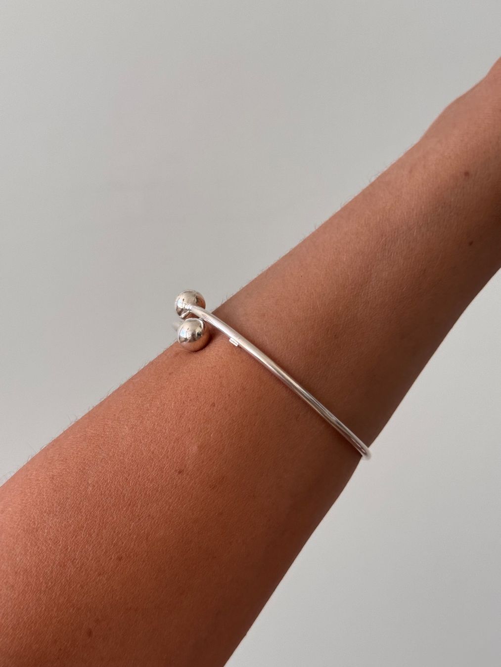Armbänder & -reifen: Armreif aus 950 Silber mit Kugeln, gestempelt – Neu (gemäss Beschreibung) aus Zürich von olalinda 4