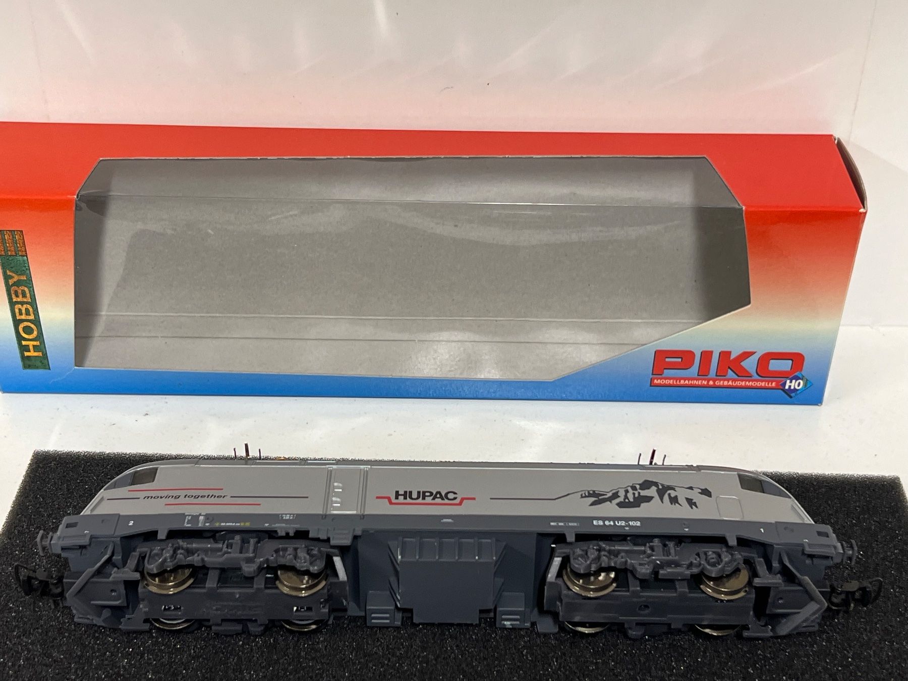 Piko Modelleisenbahnen: Piko 57414 ES 64 Taurus HUPAC H0 DC – Neu (gemäss Beschreibung) aus Neuenhof von ludovicco 7