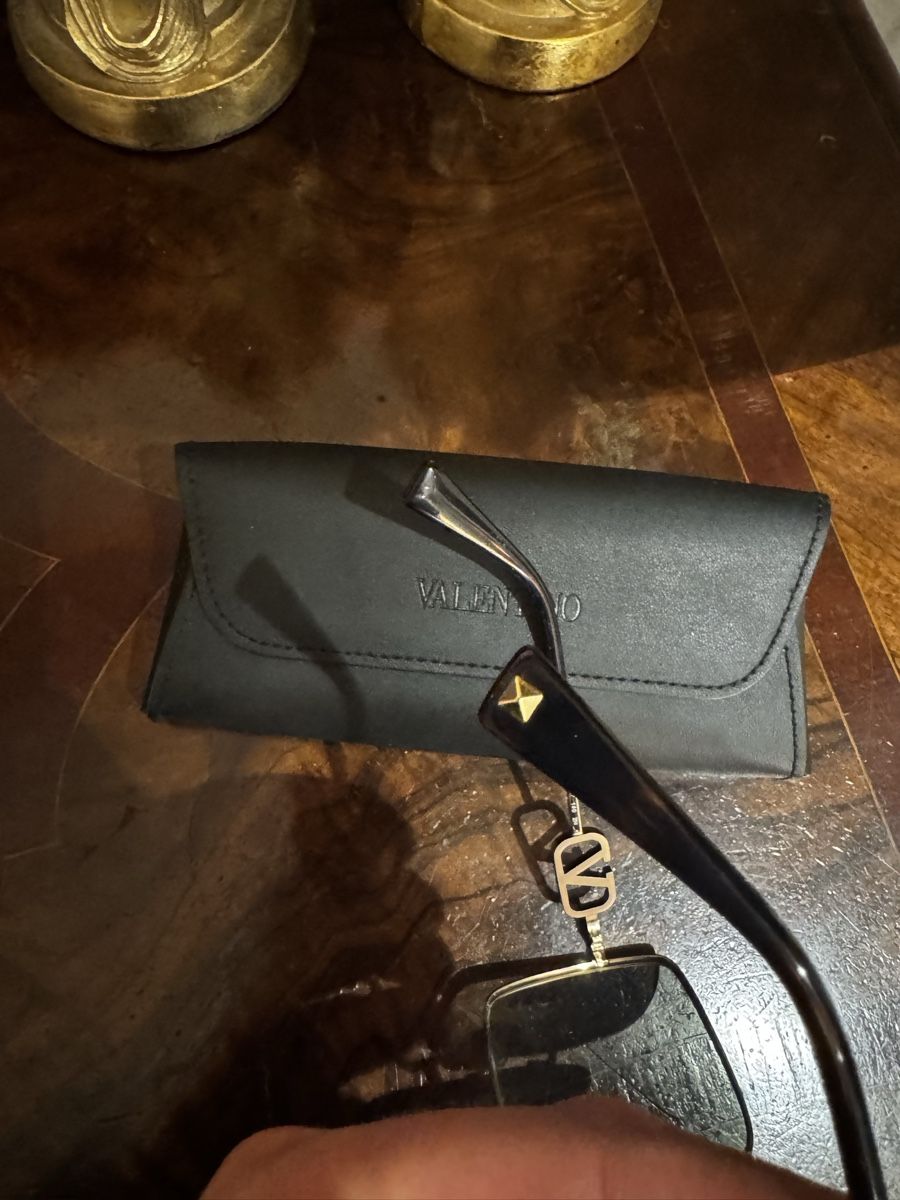Valentino Occhiali & Lenti: Valentino Sonnenbrille – Usato da Schaan venduto da kri_tsw8 3