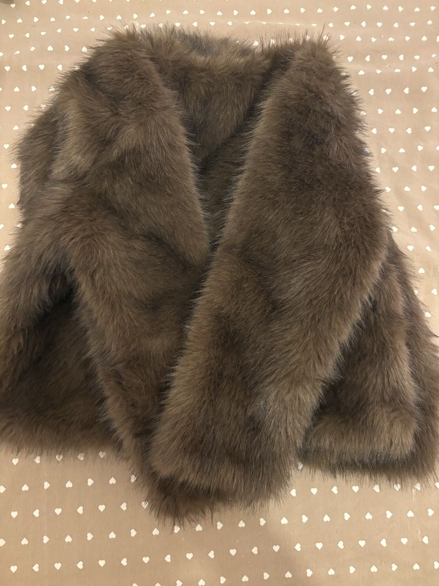 Stradivarius Giacche: pelliccia stradivarius – Nuovo (secondo la descrizione) da Winterthur venduto da sam_j22j 2