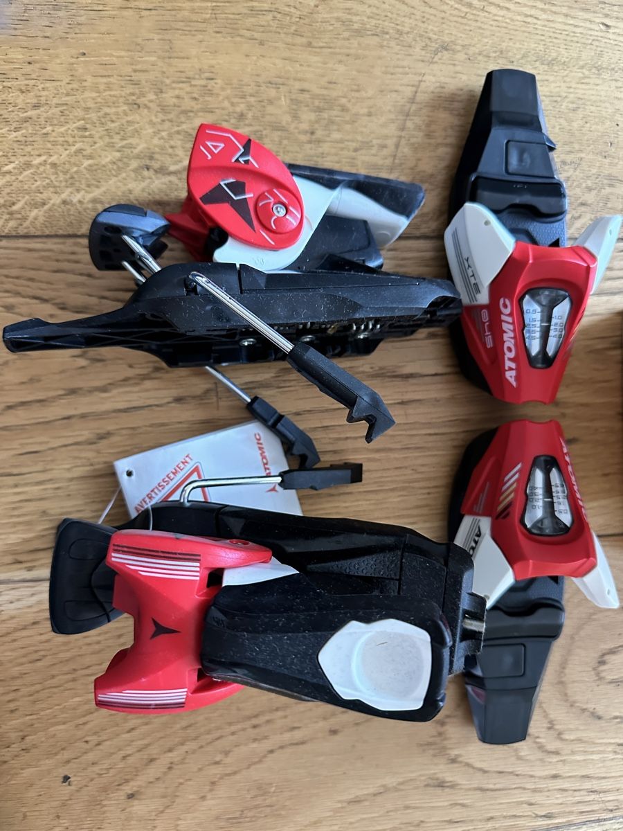 Atomic Attacchi: ATOMIC E XTE 045 J75 Red/WHITE BINDING F – Nuovo e nell'imballaggio originale da Basel venduto da boo_dc8c 3