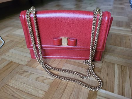 Sac authentique Salvatore Ferragamo rouge