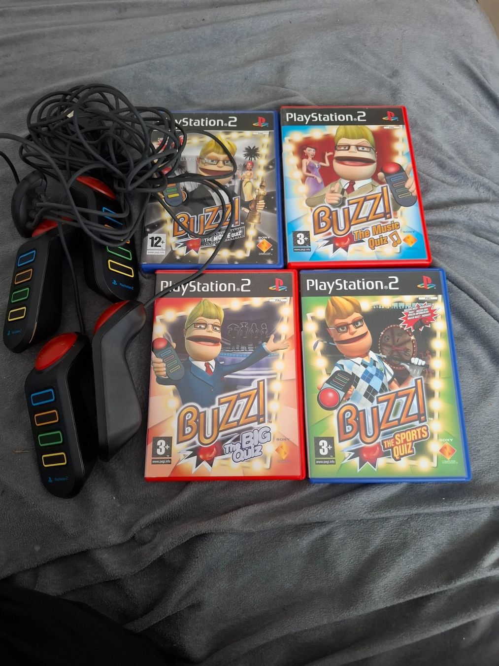 Spiele: PlayStation 2 Buzz Spiele – Gebraucht aus Oberwil-Lieli von Dino20030 3
