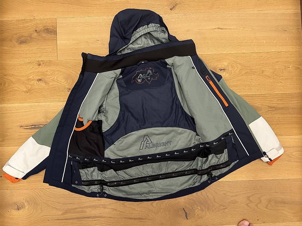 Completi: Kinder Skijacke und Hose – Usato da Widnau venduto da nlw_flb8 1