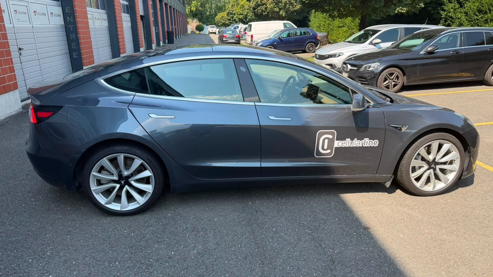 Tesla Automobili: Tesla 3 Long Range – Usato da Aigle venduto da GlobalTrading