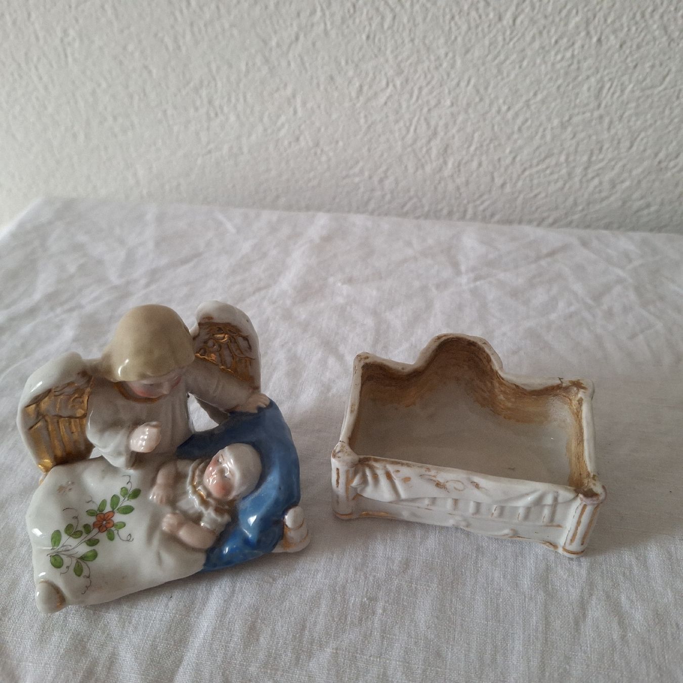 Tutte le decorazioni: Versand möglich!Allerliebste, nostalgische Engel Krippe Dose – Usato da Winterthur venduto da Goldpipau 9