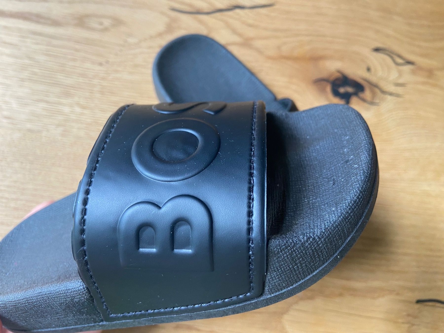 Hugo Boss Schuhe für Jungen: Hugo Boss, Badeschuhe, Gr. 29 – Gebraucht aus Zürich von Pokimoki_1 1