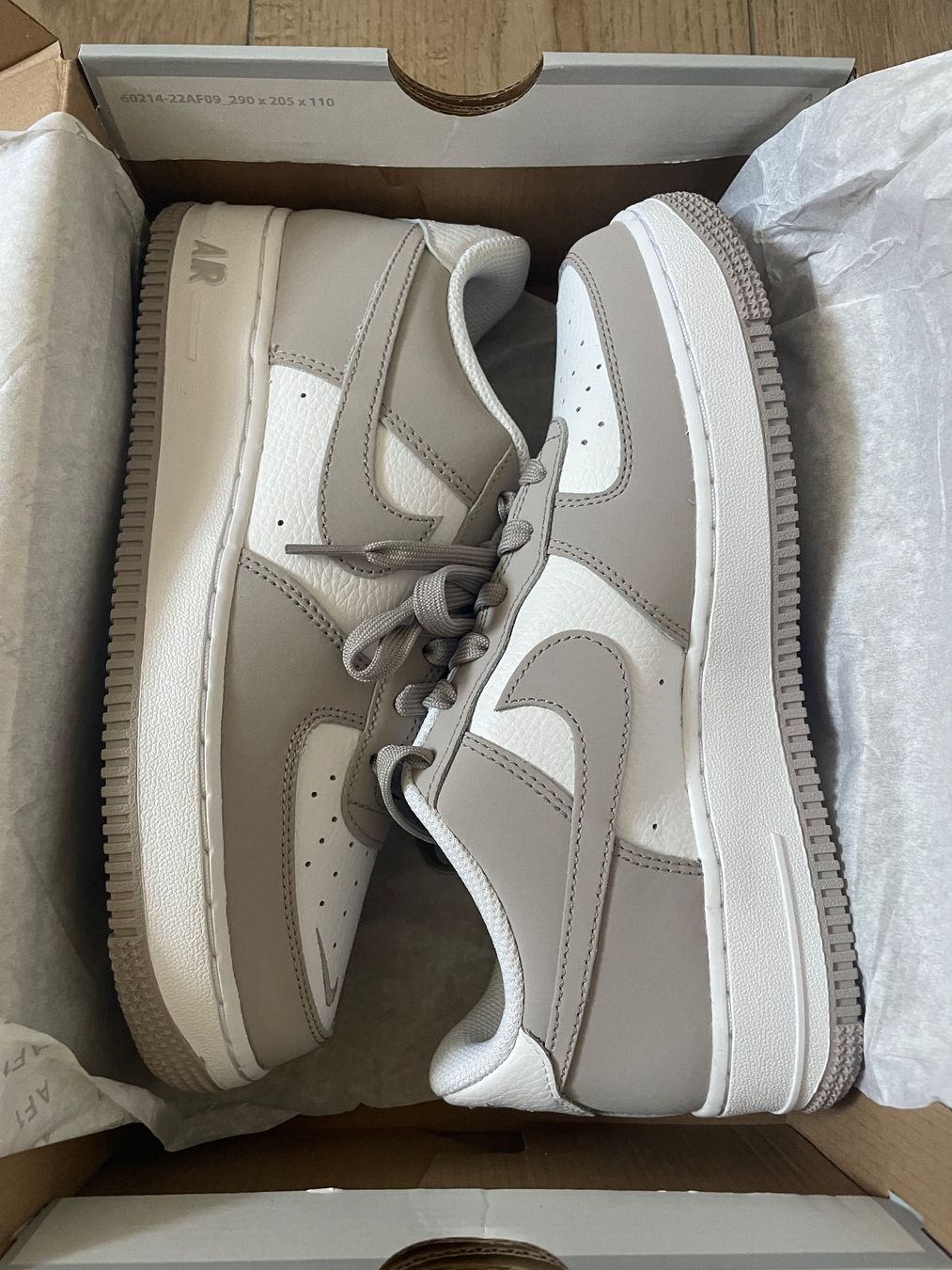 Nike Chaussures hommes: Nike Air Force 1 Gr. 38.5 NEU – Neuf (Voir description) à Waltenschwil par hansnine 8