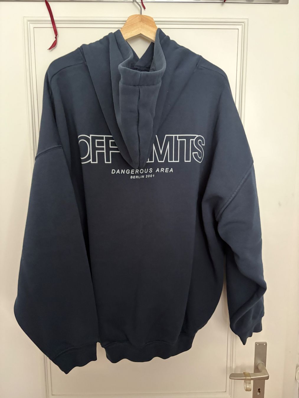 Maglioni & Felpe: Hoodie – Usato da Basel venduto da ElisaAschmann 1