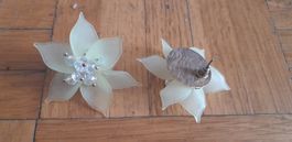 Blumenohrstecker, zartes Design mit Kristallen, neuwertig