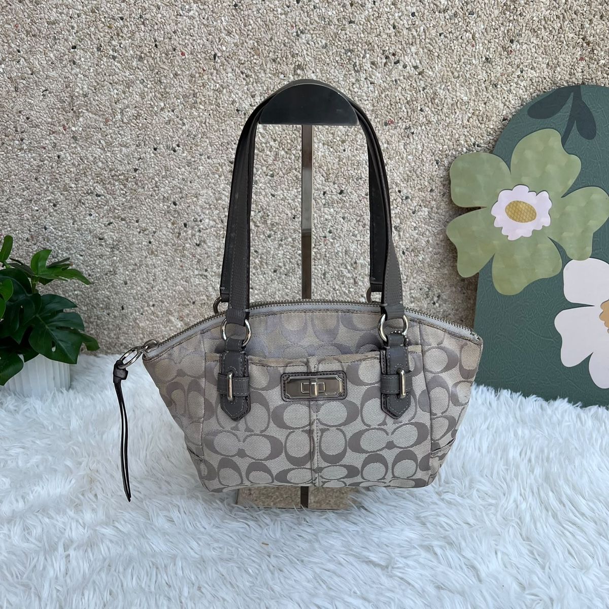 Coach Borse da donna: Coach Handtasche C Monogram Canvas Leder 29x19cm gebraucht – Usato da Eggenwil venduto da CNSRVINTAGE