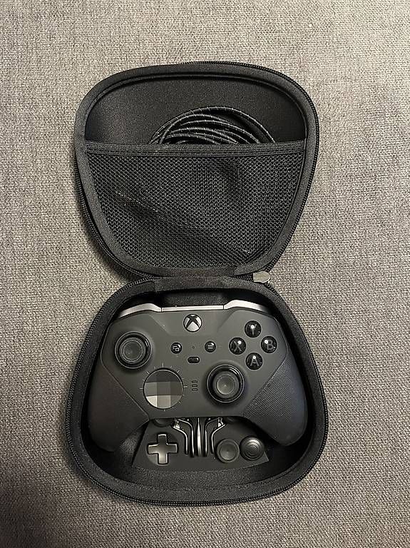 Manettes: Xbox Elite Wireless Controller Series 2  – D'occasion à Ruggell par Livio_1997