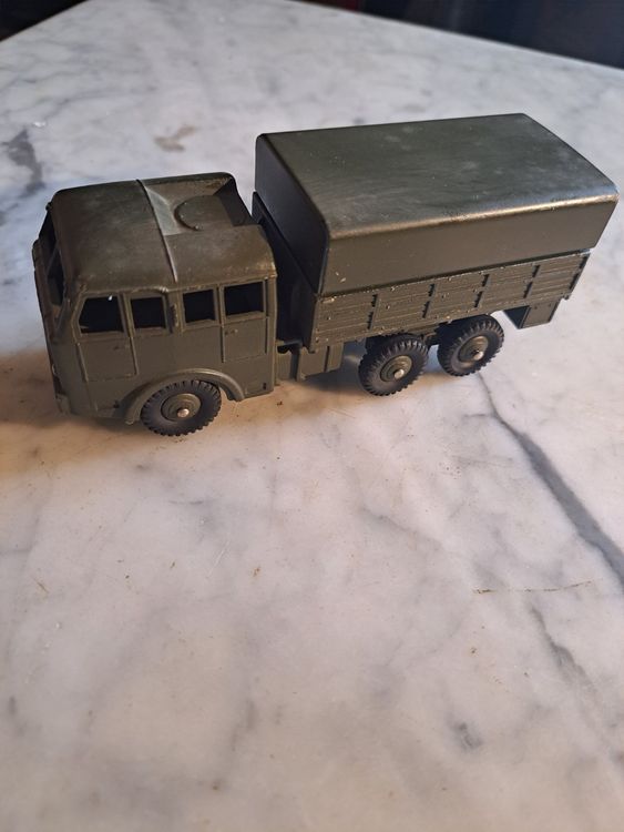Camion Berliet 80D Dinky Toys 1:43 - Véhicule De Collection En Métal Très Bon état