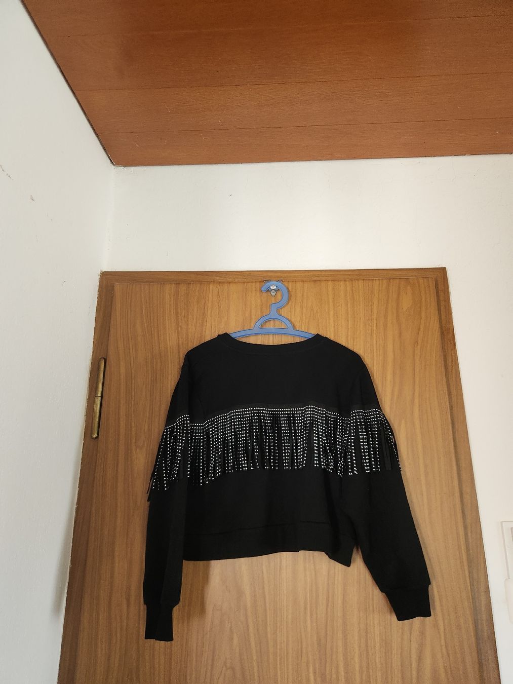 Maglioni & Felpe: Sweat  over size noir à franges décoratives taille S/M – Usato da Niedergösgen venduto da Eva2410 3