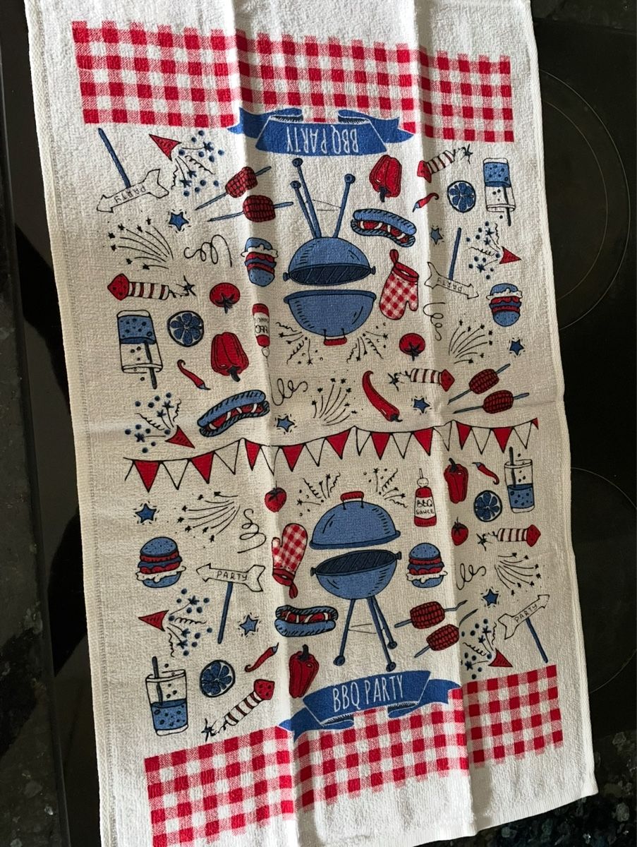 Strofinacci: BBQ Party Kitchen Towel - Summer Grilling Fun Design – Nuovo e nell'imballaggio originale da Buttikon SZ venduto da trzurigo 1