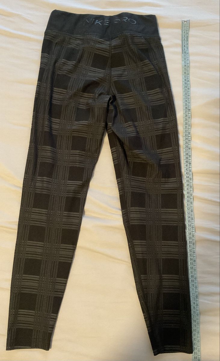 Nike Leggings: Schwarze Leggins von Nike – Usato da Horw venduto da Spi8992 1