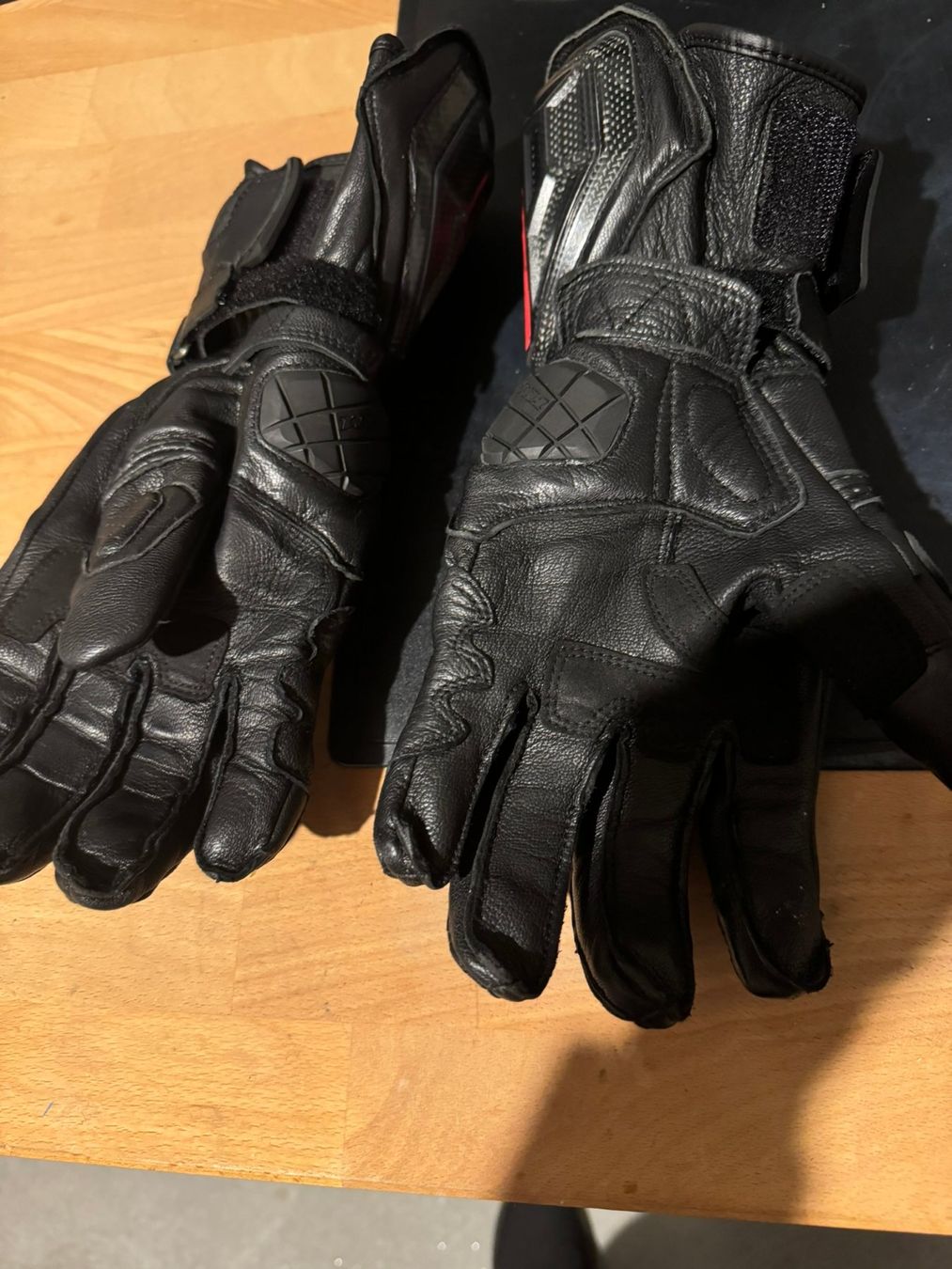 Altri accessori da uomo: Neu LEMANS XT RACING LEDERHANDSCHUH LANG SCHWARZ 9 – Usato da Ruswil venduto da Padrino13 1