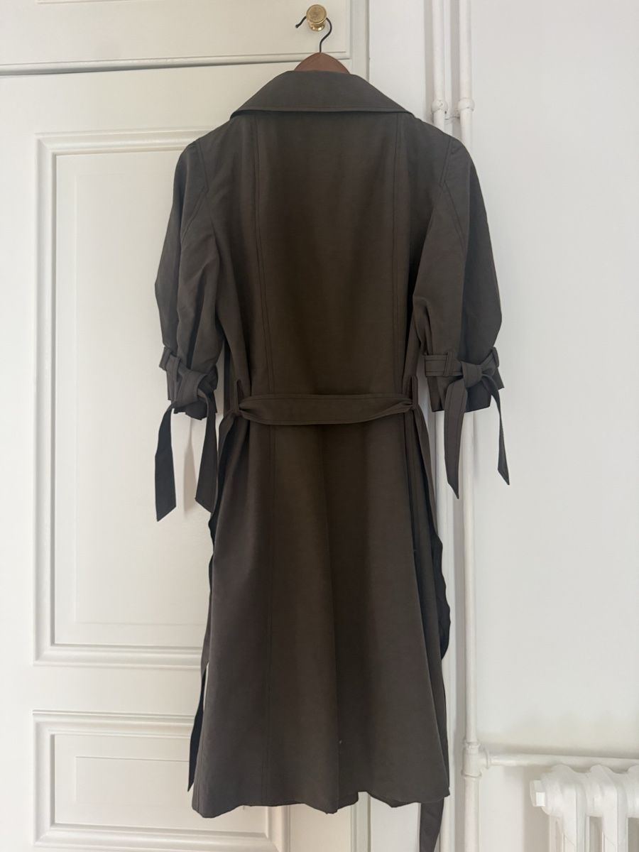 Moschino Giacche: Trenchcoat Moschino – Nuovo (secondo la descrizione) da Genève venduto da din_8xv2 3