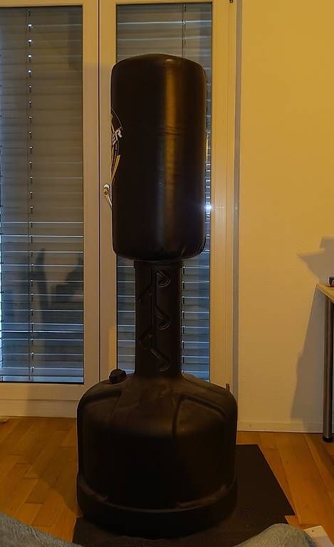 Sacchi da boxe: Standboxsack Wavemaster – Usato da Märstetten venduto da AmazonPrime