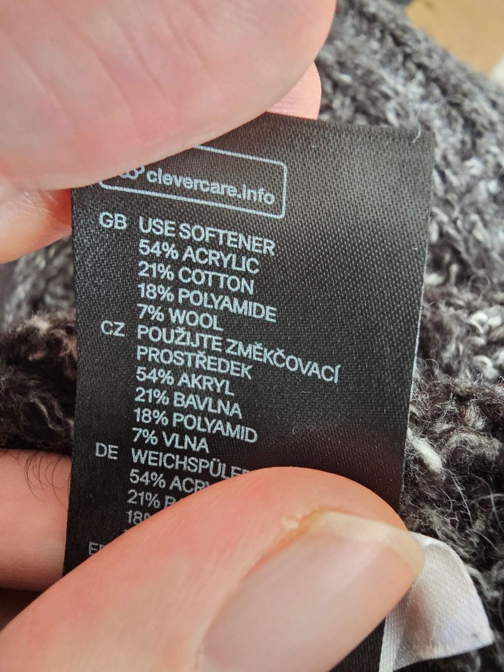 Foulards, Tücher & Schals: Schal – Gebraucht aus Birmensdorf ZH von mku_9qbw 1