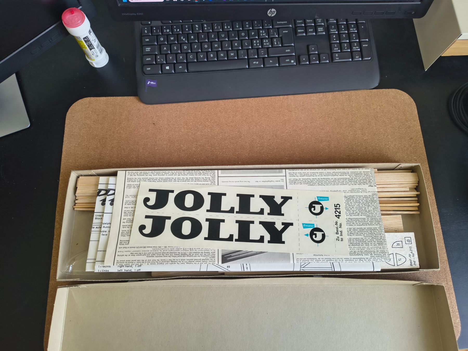 Materiale per modellare: Graupner Jolly 4215 – Difettoso da Chur venduto da Jaronimas 1