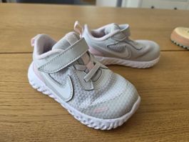 Nike Turnschuh 23,5