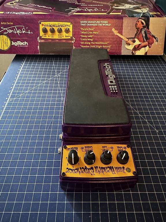 Strumenti musicali: Digitech Seven Signature Tones from Jimi Hendrix – Usato da Morges venduto da GvnMusic 3