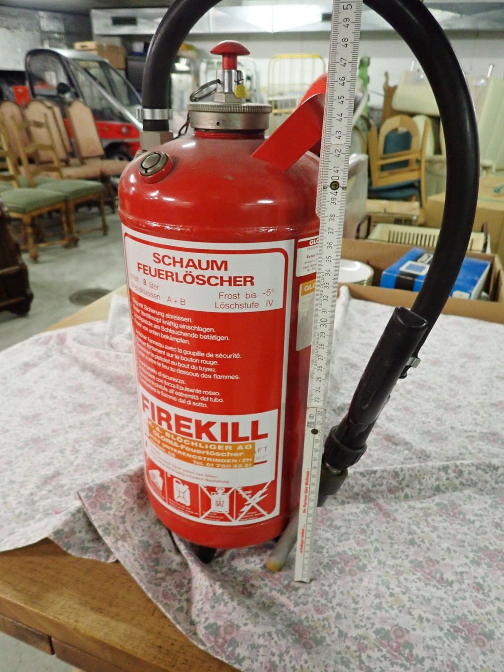 Feuerlöscher: Alter Feuerlöscher – Gebraucht aus Wallisellen von Mf1000 7