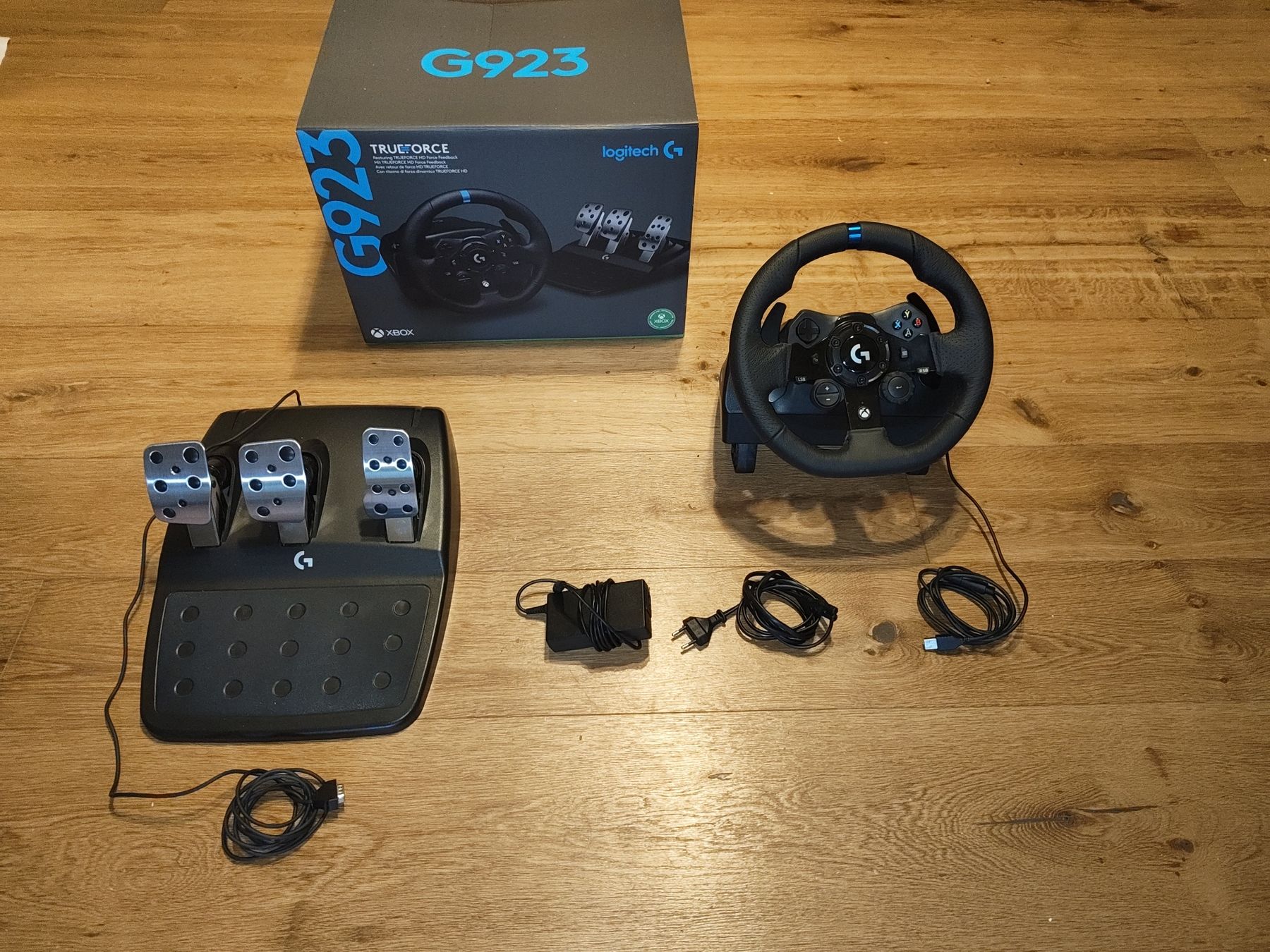 Konsolen: Logitech G923 Trueforce Rennlenkrad - Top Zustand! – Neu (gemäss Beschreibung) aus Nussbaumen AG von zam_fm8w