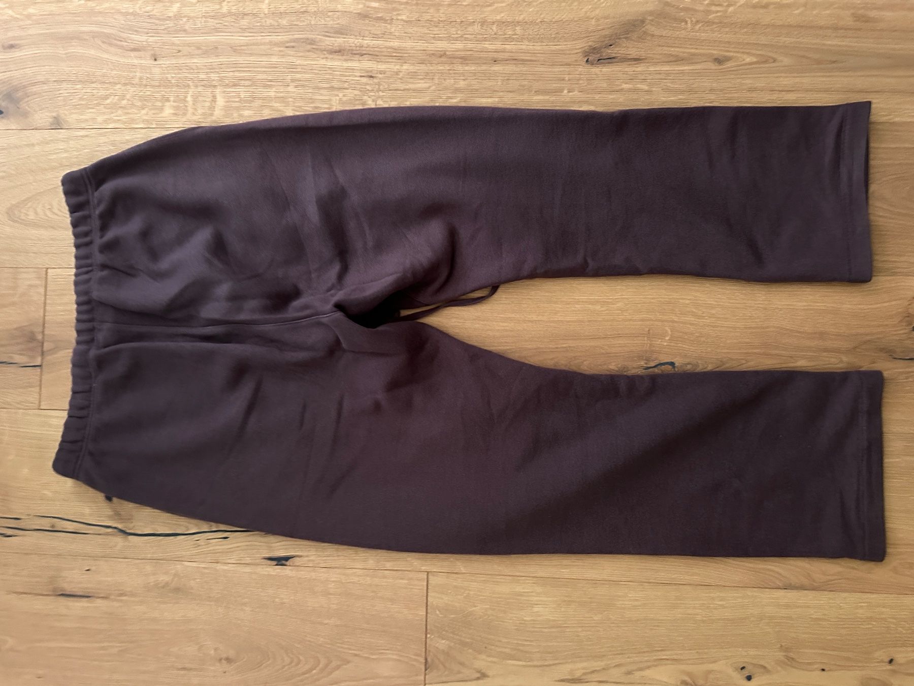 Fear of God Pantaloni: fear of god essentials sweatpants – Usato da Toffen venduto da manimatter 1
