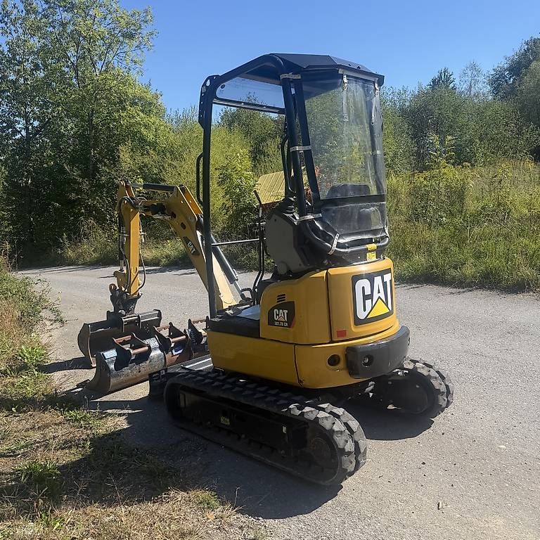 Caterpillar Excavateurs: CAT Minibagger 1.7T – D'occasion à Menziken par TairiBaumaschinen10 3