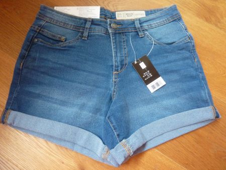 Damenshorts 36 neu