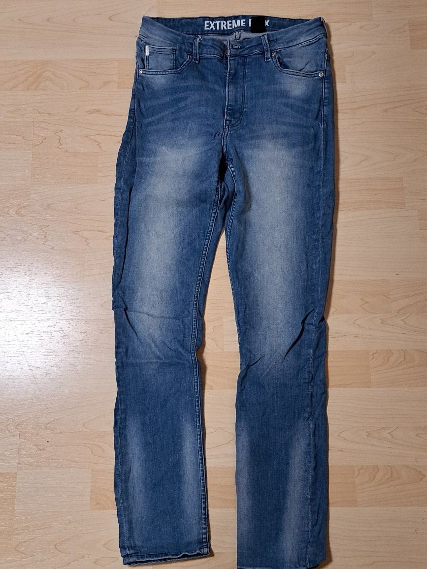 Jeans: Jeans Grösse 40/42? – Usato da Schüpfheim venduto da madeleine69