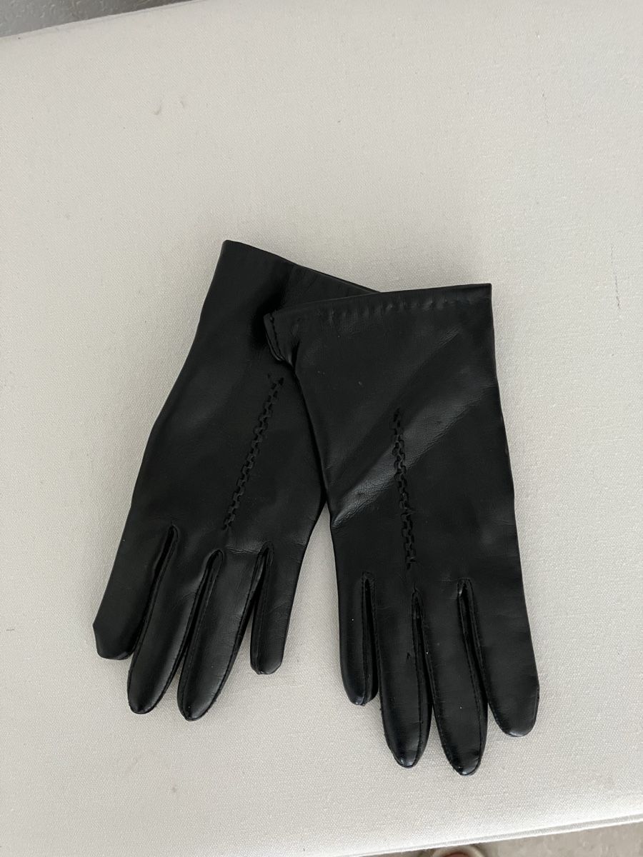 Guanti & manicotti: Gants noirs élégants – Usato da Bex venduto da epsonstylus