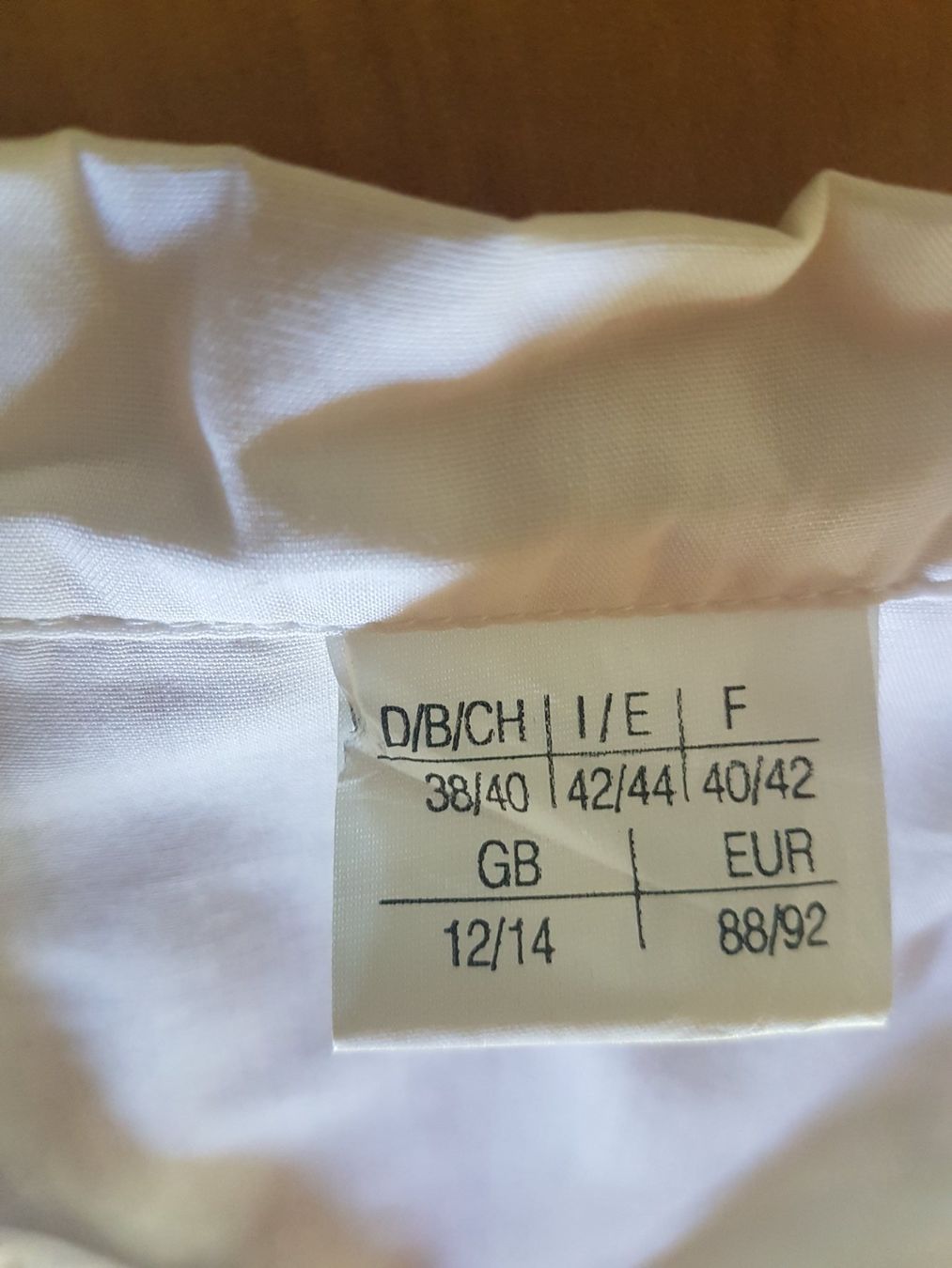 Blusen: Chemise manches courtes taille M 35% coton – Gebraucht aus Villiers von san_jn5w 4