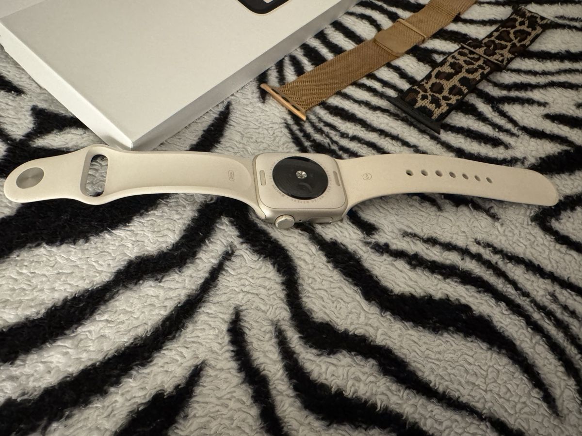 Apple Smartwatch: Apple Watch (Gen 2) 40mm – Neuf (Voir description) à Emmenbrücke par sa.ra 2