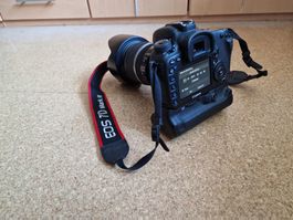 Canon EOS 7D Mark II & EFS 17-55 2.8 IS USM viel Zubehör TOP