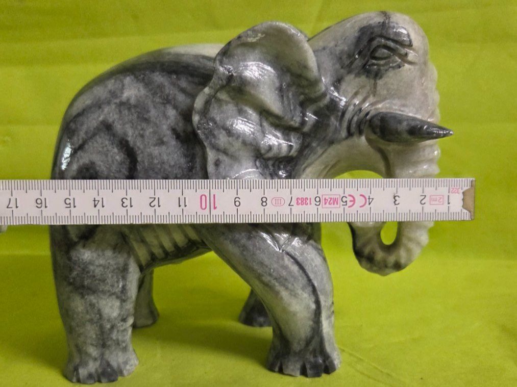 Sculture & Statue: Schöner Elefant aus Marmor 15cm – Nuovo (secondo la descrizione) da Roggliswil venduto da Mabelco 4