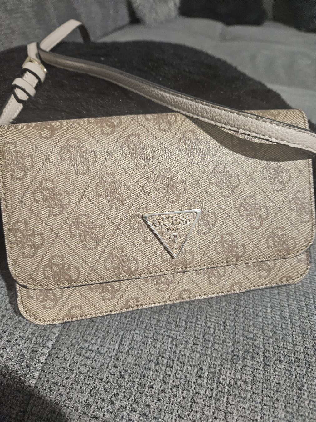 Guess Borse da donna: sac porte-monnaie guess – Nuovo (secondo la descrizione) da Savigny venduto da vei_8t66 1