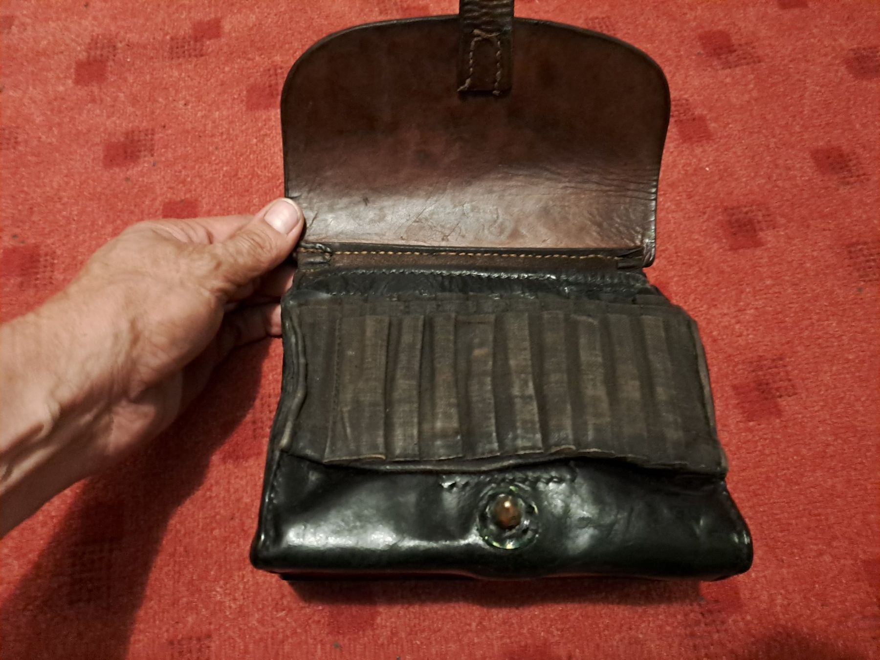 Schweizer Armee Uniformen: Fetterli Patronentasche 1885 gestempelt. – Gebraucht aus St.Gallen von Infanteriewerk 1