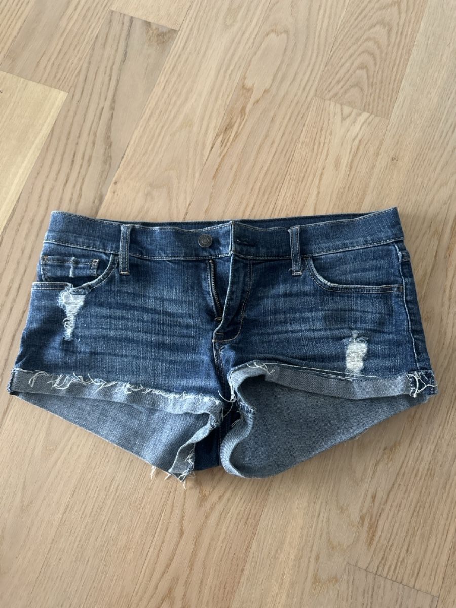 Abercrombie Hosen: Abercrombie & Fitch Shorts – Gebraucht aus Pfäffikon SZ von JasminS.